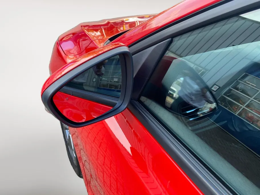 Ford Focus Wagon 1.0 EcoBoost Hybrid ST Line X 155pk automaat | Stoel- stuur en voorruitverwarming | Kantel / schuifdak | Driver assistance pack