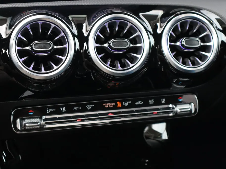 Mercedes-Benz CLA 250 e Star Edition Luxury Line l Keyless l Stoelverwarming l Achteruitrij camera