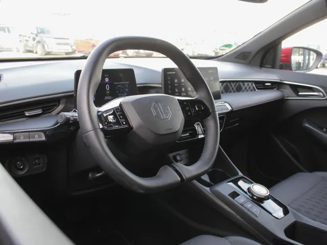 MG MG3 Hybrid+ 1.5 Luxury | Navi | Adap. Cruise | Camera