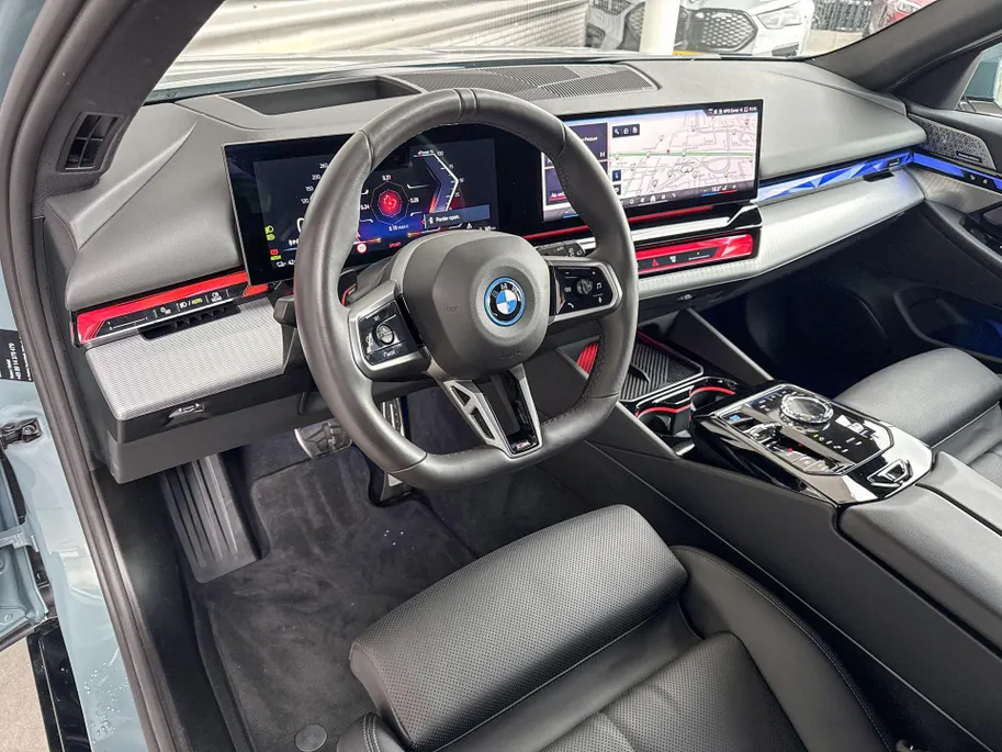 BMW i5 Touring eDrive40 84 kWh