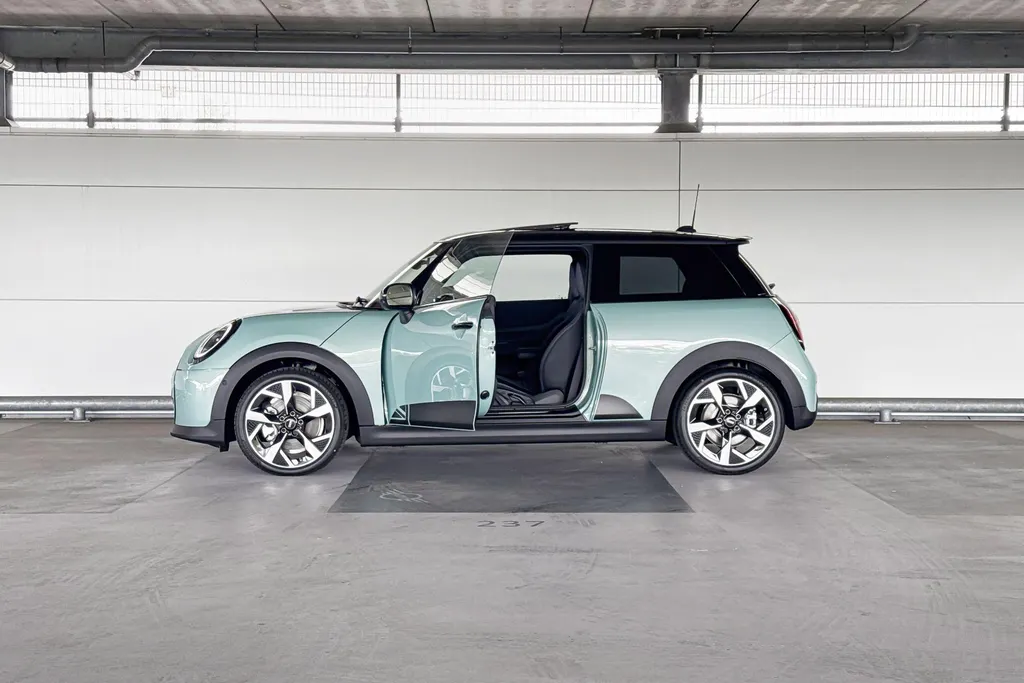 MINI Cooper 3-deurs 2.0 Cooper S Classic L