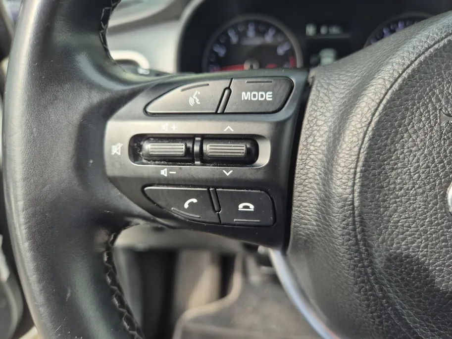 Kia Stonic 1.0 T-GDi MHEV DynamicPlusLine | Airco | Navi | Camera | LM Velgen | Privacy Glass |