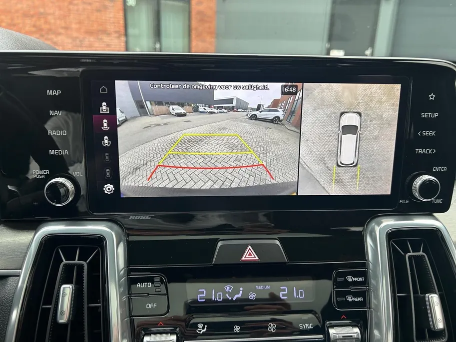 Kia Sorento 1.6 T-GDI Hybrid 2WD ExecutiveLine 5p. | Apple Carplay / Android Auto | Navigatiesysteem | Elektrisch Verstelbare Voorstoelen | Bestuurdersstoel met Geheugen | Elektrisch Schuif / Kanteldak | Elektrisch Bedienbare Achterklep | Stoelverwarming + Stoelkoeli