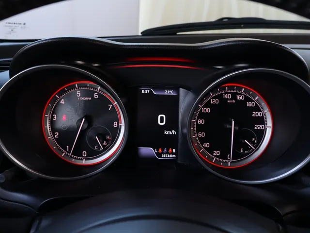 Suzuki Swift 1.2 Style Smart Hybrid | Navigatie | Stoelverwarming