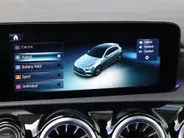 Mercedes-Benz A-Klasse 250 e Business Line l Keyless l Achteruitrij camera l Stoelverwarming