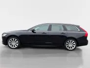 Volvo V90 2.0 T4 Momentum | LEDER | CAMERA | TREKHAAK | DEALER-ONDERHOUDEN | NL-AUTO |
