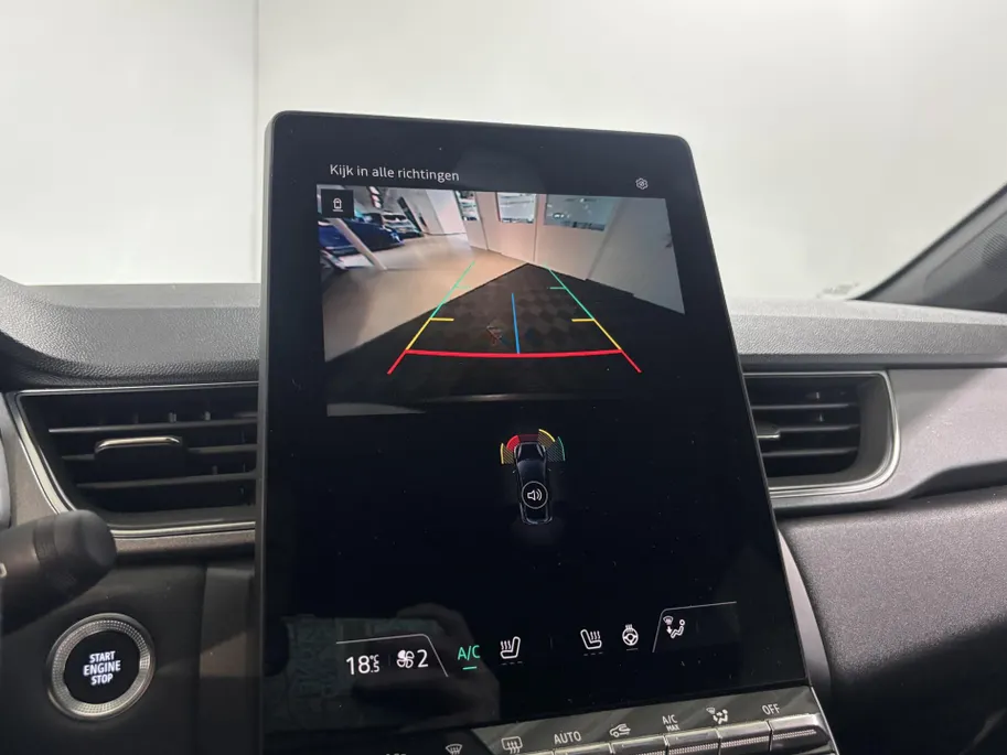Renault Captur 90PK TCe Techno | Pack Winter | Navi | Climate Control | Camera | Parkeersensoren | Apple CarPlay/Android Auto | Lichtmetalen Velgen | Full LED | Armsteun | Digital Cockpit |