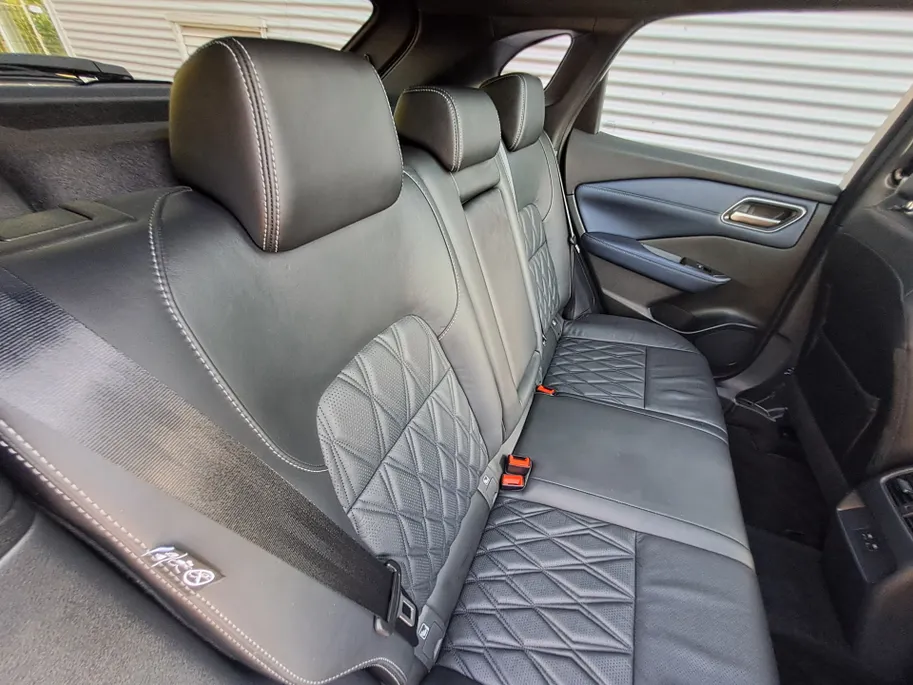 Nissan QASHQAI 1.3 MHEV Tekna Plus | Leer | Voorstoelen verwarmd | 360 Camera | Navigatie | 20'' LM | Stoel Massage | Luxe Lederen Bekleding | Dode Hoek Detectie | Apple Carplay/Android Auto