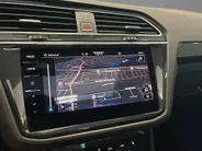 Volkswagen Tiguan 1.4 TSI 245pk DSG eHybrid Life Business · Panoramadak · 360 Camera · Inklap. Trekhaak · Head-Up Display · Dodehoeksensor · Parkeer Assistent ·