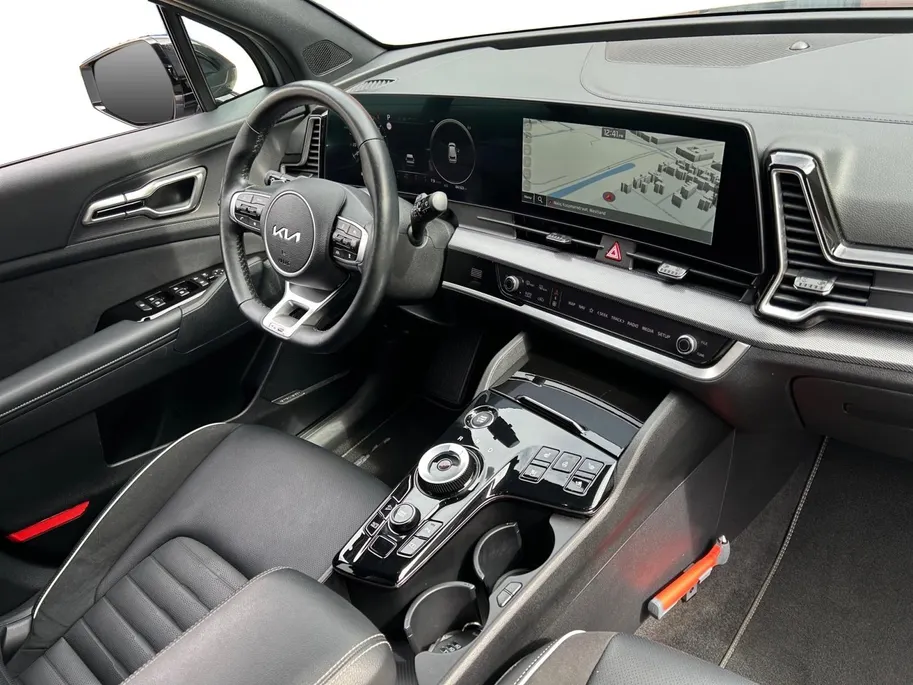 Kia Sportage 1.6 T-GDi Hybrid GT-PlusLine | Apple Carplay / Android Auto | Navigatiesysteem | Elektrisch verstelbare Voorstoelen | Bestuurdersstoel Met geheugen | Stoelverwarming + Stoelkoeling | Stuurverwarming | Elektrisch Bedienbaar Schuif / Kanteldak | Elektrisch 