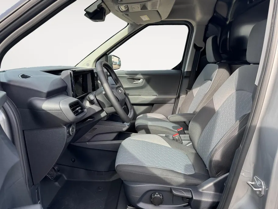 Ford E-Transit Courier Limited 46 kWh | Nieuw te bestellen | Prijs Exclusief BTW - Incl. Kosten Rijklaarmaken | Automaat | Trekhaak | Navigatiesysteem | Adaptieve Cruise Control | Dodehoek detectie
