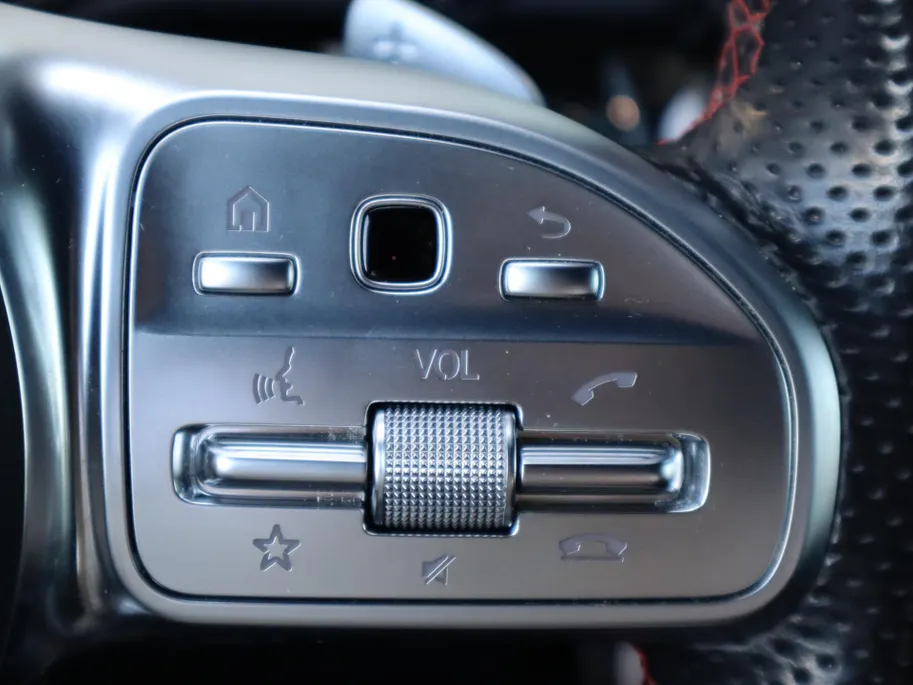 Mercedes-Benz B-Klasse 180 Business Solution AMG l Stoelverwarming l Ambiente verlichting l Achteruitrij camera