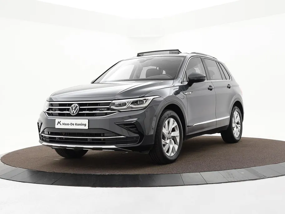Volkswagen Tiguan 1.4 TSI 245pk eHybrid Elegance · Panoramadak · Camera · P-Sensoren · Dodehoek Detectie · 19'' Inch ·