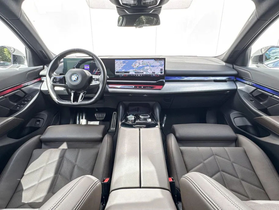 BMW i5 Sedan eDrive40