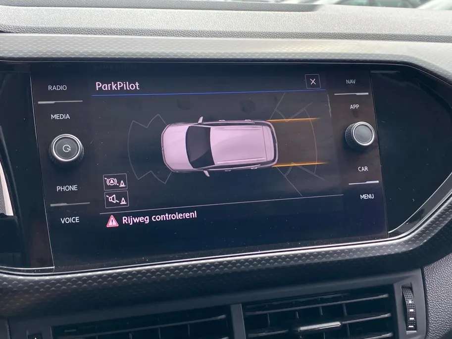 Volkswagen T-Cross 1.0 TSI Life NL Auto | 12-2019 | trekhaak | navigatie | Android-Auto | Apple CarPlay | etc.