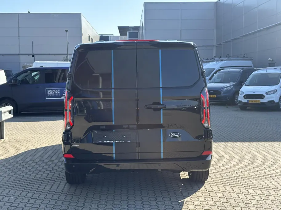 Ford Transit Custom 320 2.5 PHEV L2H1 Sport DC | TREKHAAK | DRIVER ASSISTANCE PACK | 19 INCH | 233 PK