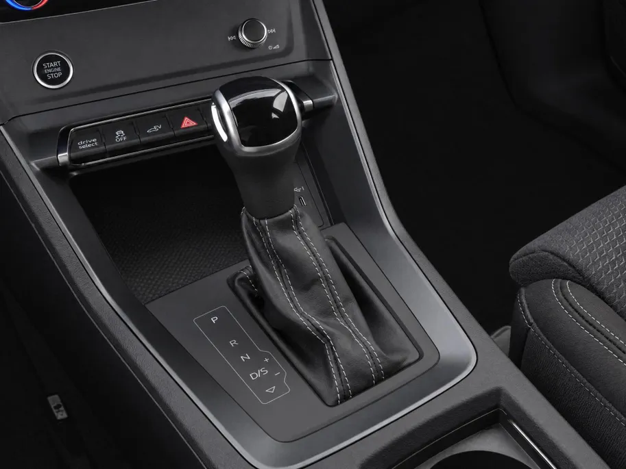 Audi Q3 Sportback 45 TFSIe 180kW/245PK S Edition · Trekhaak · Apple/Android Car Play · Drive select · Garantie t/m 10-03-2027 of 100.000km