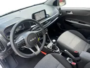 Kia Picanto 1.0i DynamicLine Navi | Camera | Apple Carplay / Android auto | Parkeersensoren | Fabrieksgarantie 27-3-2033 + 3x 1 jaar*  | NAP
