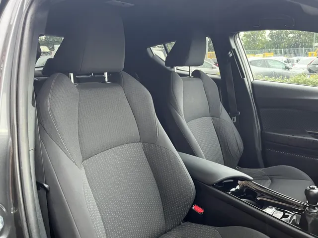 Toyota C-HR 1.2 Dynamic | Stuur en Stoelverwarming