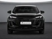 Audi Q6 e-tron Sportback S edition 83 kWh 252 PK · Trekhak elek. wegklapbaar · Optiekpakket zwart · S-line zwart leder-kunstlederen bekleding