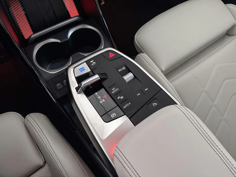 BMW iX2 xDrive30 67 kWh M Sport Edition