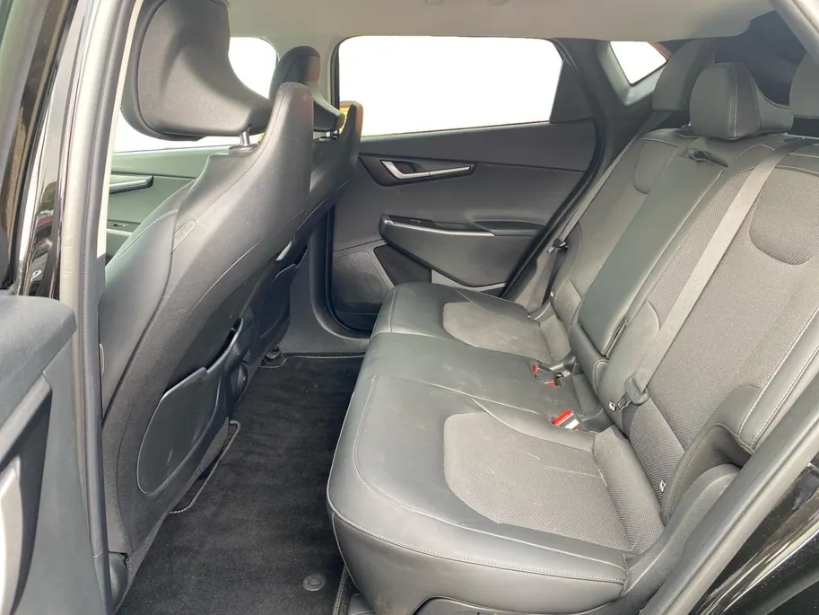 Kia EV6 Air 58 kWh | Climate control | Navigatie | Parkeercamera | LM-velgen 19 inch | Adaptive cruise control | Line-assist | Dodehoek detectie |