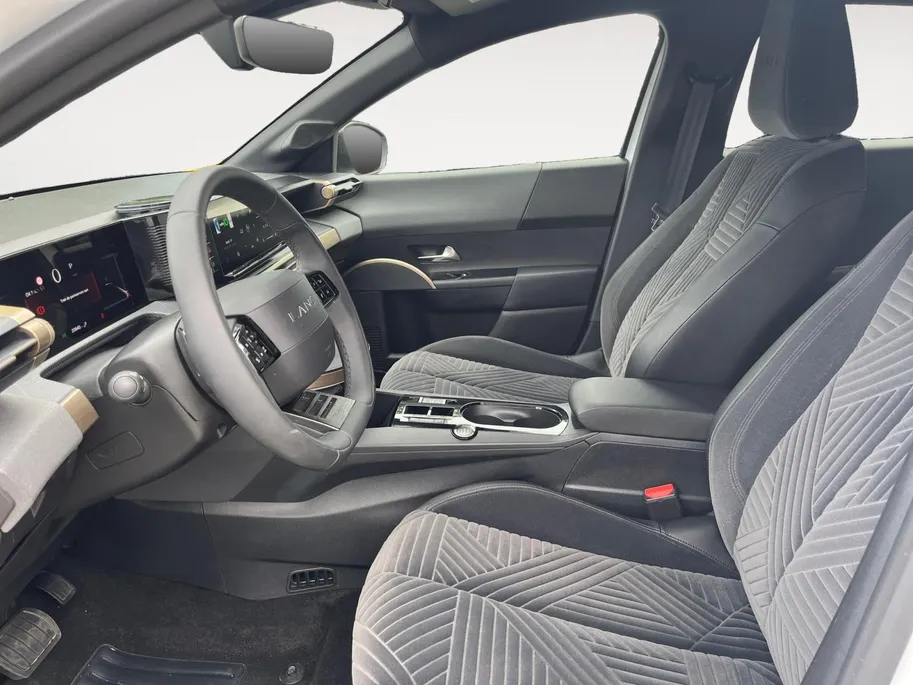 Lancia Ypsilon 1.2 Turbo Hybrid LX | Adaptieve Cruise Control | Apple Carplay & Android Auto | Parkeercamera