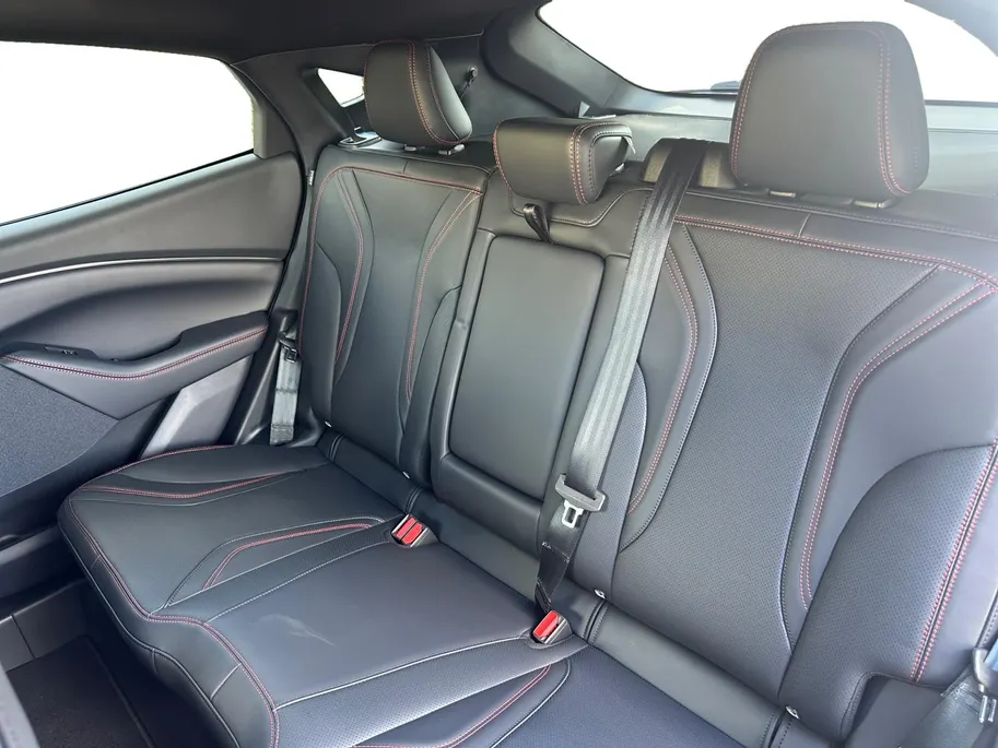 Ford Mustang Mach-E Extended Premium RWD 88 kWh | Uit Voorraad Leverbaar! | 5.000,- Ready Set Ford Bonus | 600km WLTP Rijbereik | 19' Lichtmetalen Velgen | Elektrisch Bedienbare Achterklep met Sensor Besturing
