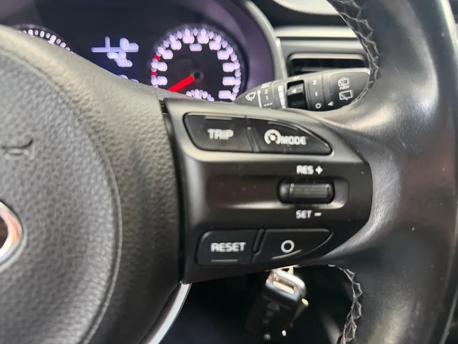 Kia Rio 1.0 TGDI DynamicLine Dealer onderhouden | Navigatie | Achteruitrijcamera | Trekhaak | Airco |