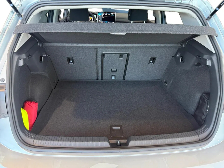 Volkswagen Golf 1.5 eHybrid PHEV Life Edition 8.5 Facelift stoelverw.