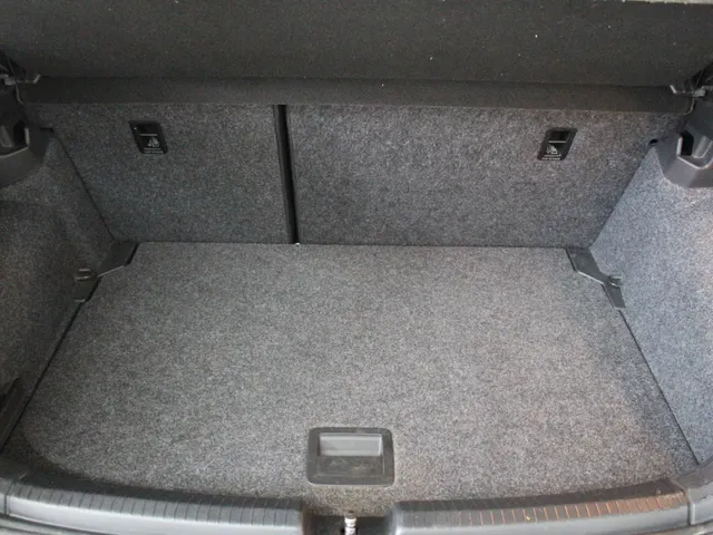 Volkswagen Polo 1.0 TSI DSG R-Line Navigatie | Stoelverwarming | Climate Control