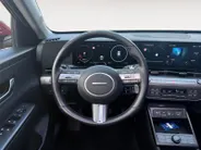 Hyundai Kona 1.6 GDI HEV Premium Sky | 1e Eigenaar | Panoramadak | Stoelkoeling/Verwarming | Elektr. Achterklep | Dodehoek detectie | 360 Camera | Fabrieksgarantie! |