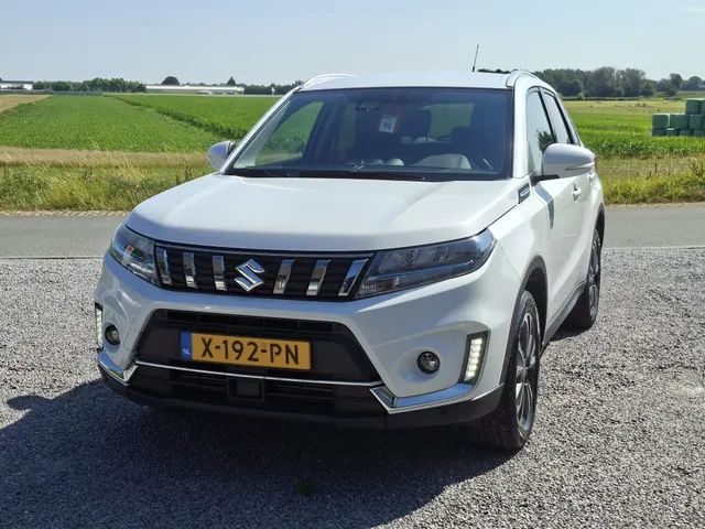 Suzuki Vitara 1.4 Boosterjet Style Smart Hybrid NL-auto | rijklaarprijs!!