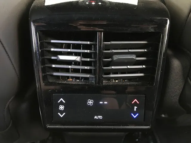 DS 7 1.6 PHEV 300 4x4 Pallas