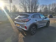 Ford Puma 1.0 EcoBoost Hybrid 125 pk Titanium Navigatie Apple Carplay/Android Auto - Achteruitrijcamera - Panoramadak - 17inch LM velgen