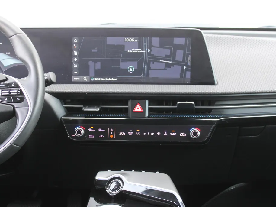 Kia EV6 Plus 77.4 kWh | Stuur-/stoelverwarming + ventilatie | Elektr. stoelverstelling + achterklep | Leer | Warmtepomp | 19' LM | Camera | LED |