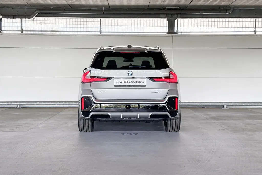 BMW iX1 eDrive20 67 kWh M Sport Edition