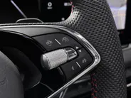 Škoda Octavia 1.4 TSI 245pk DSG RS iV PHEV Business · Camera · Apple/Android Car Play · Wegklapbare Trekhaak · Stoelverwarming · 18'' Inch ·