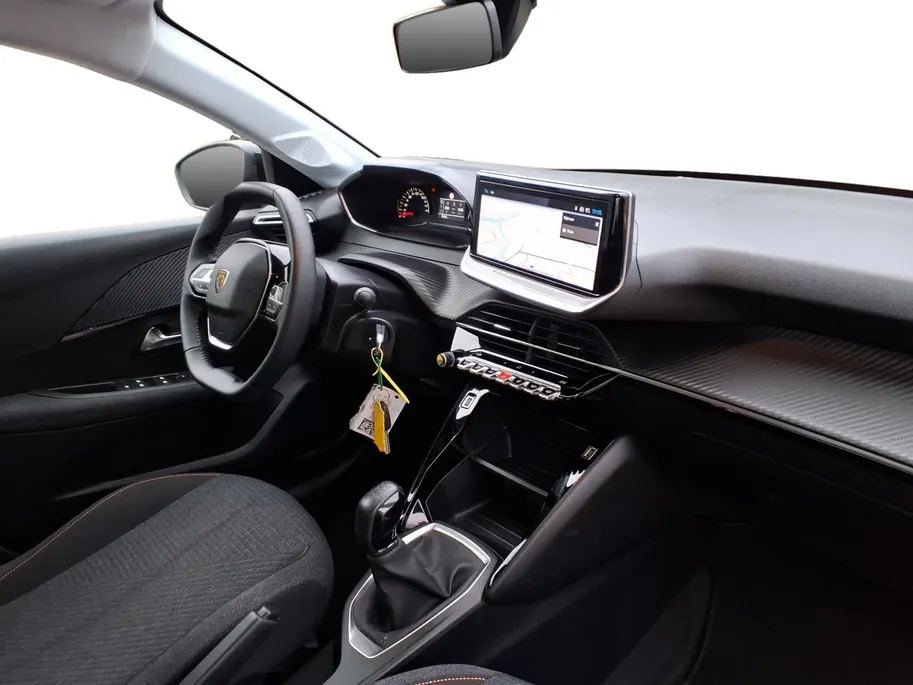 Peugeot 208 1.2 PureTech 75 Style Navigatie | PDC | 5512 km`s zo goed als nieuw met fabriek garantie