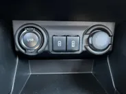 Suzuki Swift 1.2 Select Smart Hybrid | Adaptieve Cruise Control | Dodehoek Detectie | Stoelverwarming | Navigatie | Apple/Android Carplay |