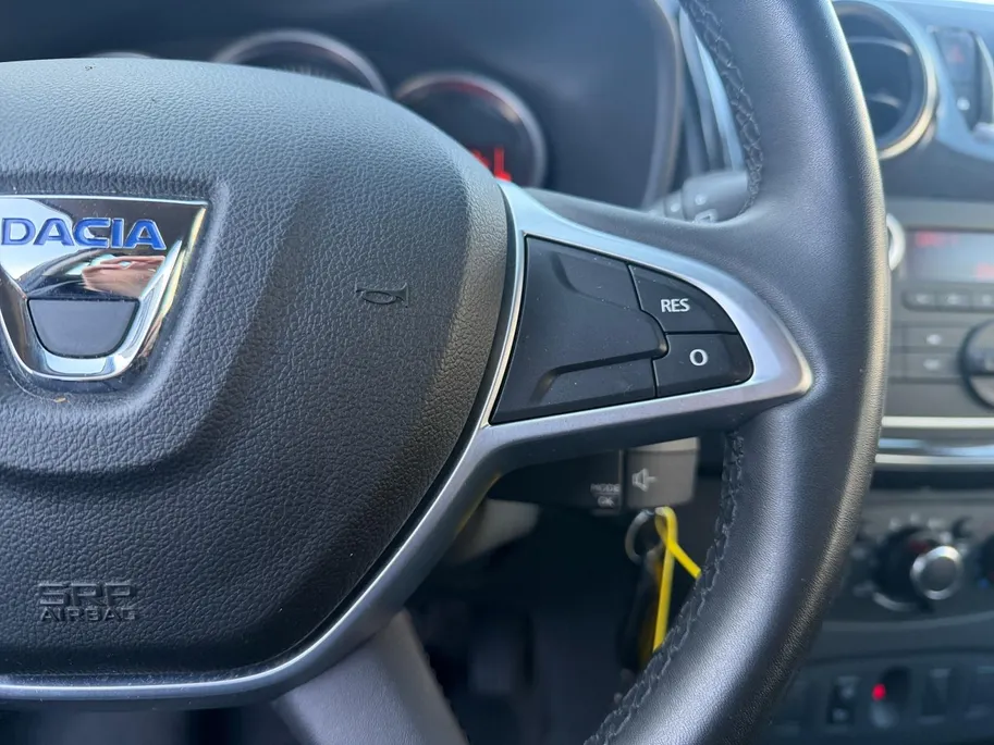 Dacia Logan MCV 0.9 TCe Laureate | 100% onderhouden | Elektr. ramen voor | Airco | Parkeersensor achter | Trekhaak | DAB | Bluetooth | Cruise control | Bovag garantie |