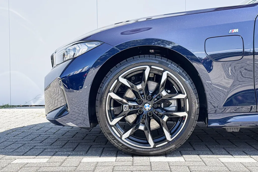 BMW 3 Serie Sedan 330e M Sport Edition