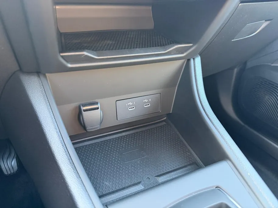 Mitsubishi ASX 1.8 HEV AT Black Edition | DIRECT RIJDEN | 3850 EURO REGISTRATIE KORTING | CARPLAY | ACHTERUITRIJCAMERA | STOELVERWARMING |