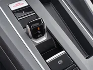 Volkswagen Golf 1.4 eHybrid 245pk GTE · Panoramadak · Trekhaak · Apple/Android Car Play · Camera · Stoelverwarming ·