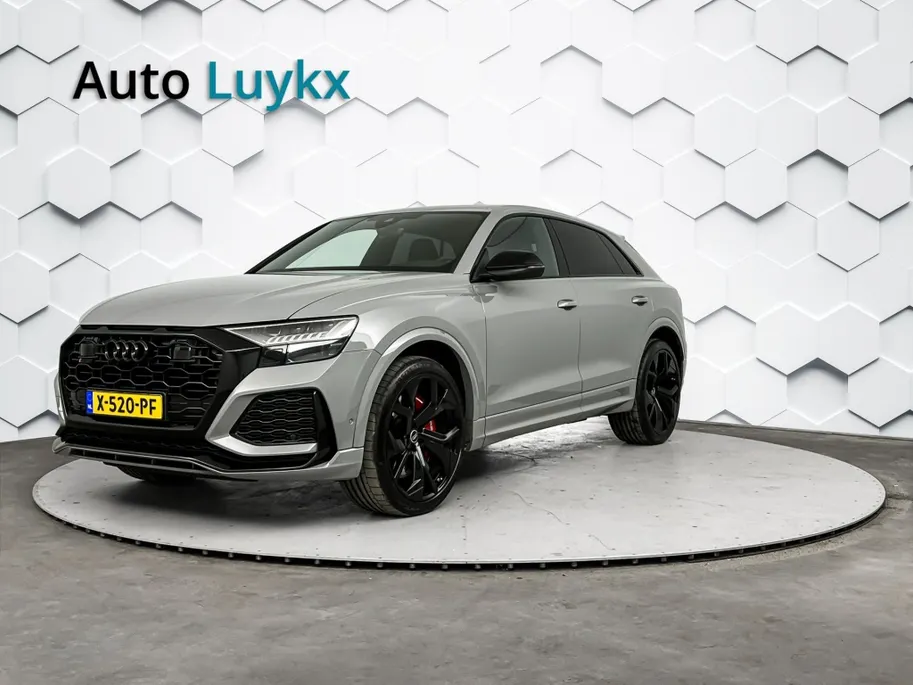 Audi RSQ8 4.0 TFSI RS Q8 Quattro | Panoramadak | Luchtvering | 23'' L.M. Velgen