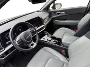Kia Sportage 1.6 T-GDi Hybrid Dark Edition | Camera | Stuurverwarming | Stoelverwarming voor + achter | Apple Carplay / Android Auto | LMV | LED |