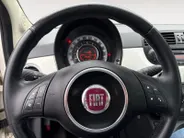 Fiat 500 1.2 Lounge airco , lm velgen , panoramadak , tel , usb , el ramen en spiegels .