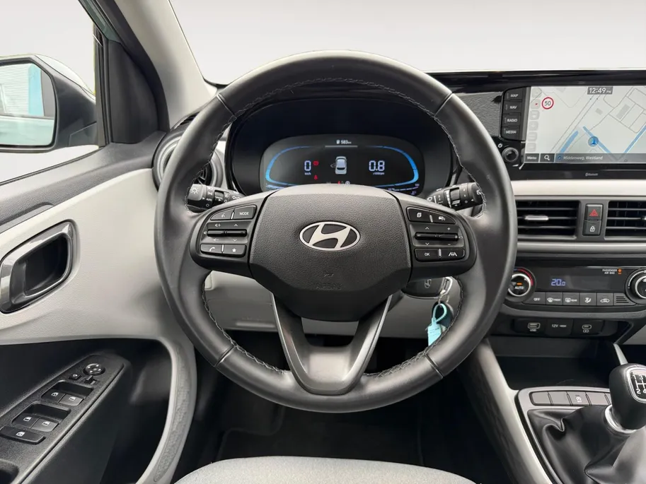 Hyundai i10 1.0 Premium | Climate Control | Achteruitrijcamera | Navigatie | Parkeersensoren achter | Apple Carplay/ Android Auto