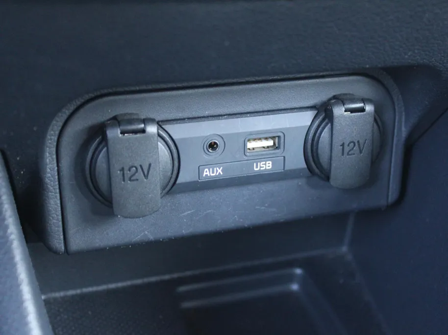 Kia Rio 1.2 CVVT ComfortLine | Apple Carplay/Android Auto | Navi Pioneer  | Airco | Cruise | All seasons | Dealeronderhouden |