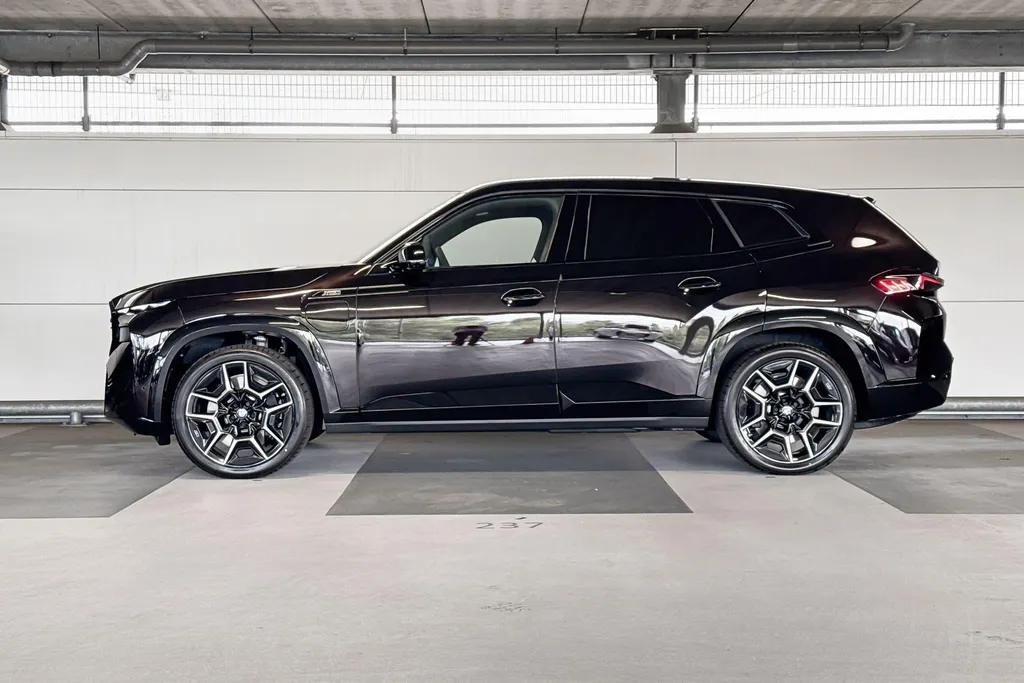 BMW XM PHEV 50e 30 kWh